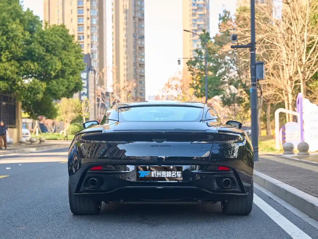 Aston Martin Aston Martin DB11 2019 4.0T V8 Coupe 2021 - thumbnail 9