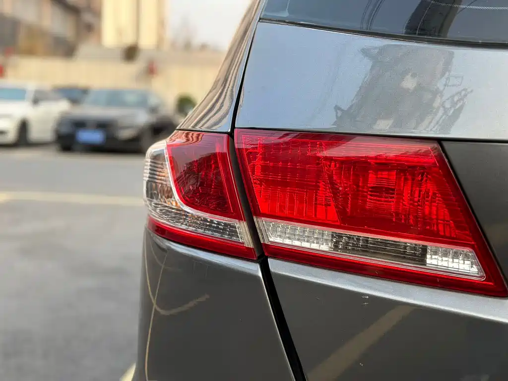 Honda Honda Odyssey 2013 2.4L Executive Edition 2012 - thumbnail 9