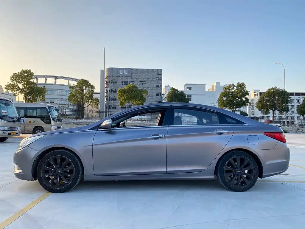 Hyundai Hyundai Sonata 2011 2.0L Automatic Premium Edition 2011 - thumbnail 4