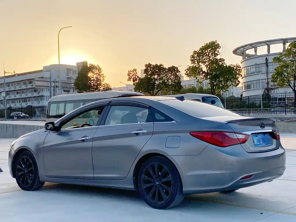 Hyundai Hyundai Sonata 2011 2.0L Automatic Premium Edition 2011 - thumbnail 5
