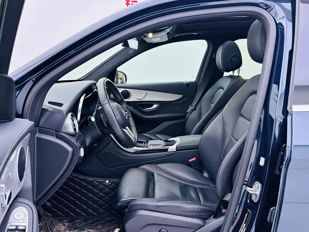 Mercedes-Benz Mercedes-Benz GLC 2020 GLC 260 L 4MATIC Dynamic Model 2020 - thumbnail 8