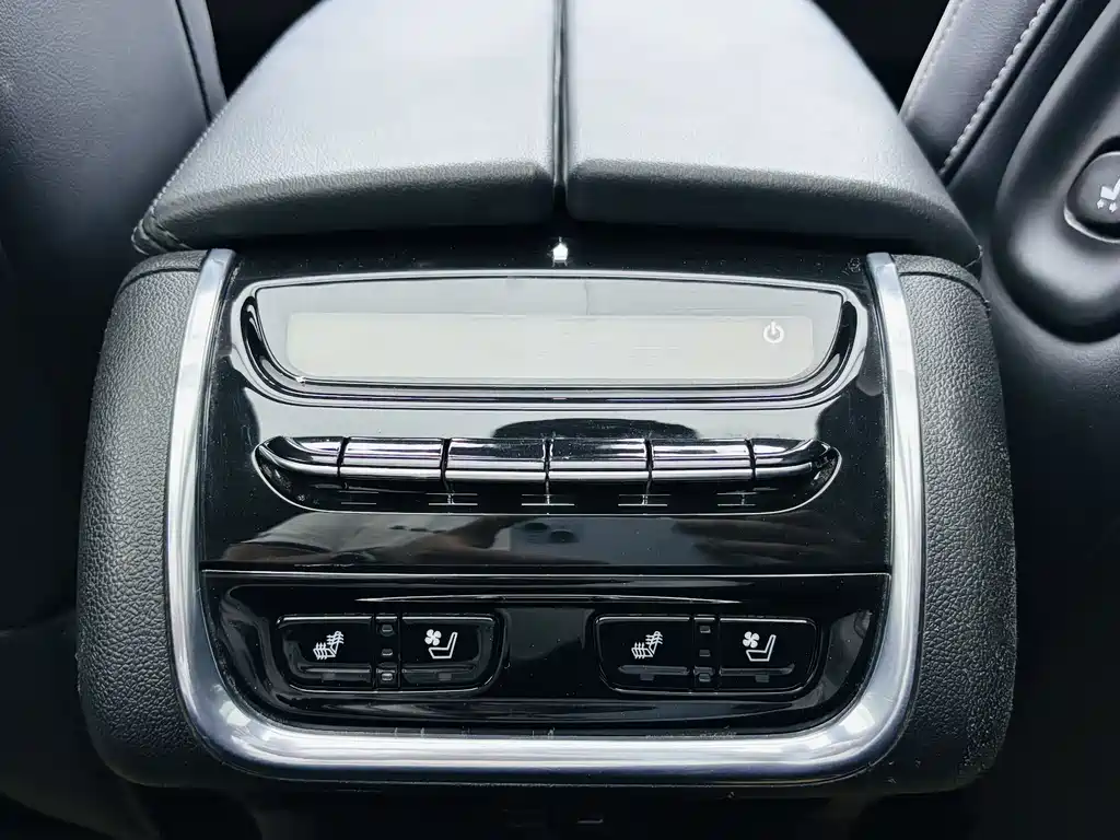 Buick Buick Envision Plus 2022 652T AWD Premium Flagship 6-seater 2023 - thumbnail 11