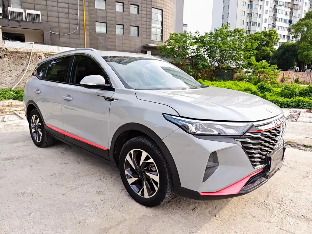 Dongfeng Fengshen Dongfeng Fengshen AX7 2022 Mah Edition 1.5T DCT DF41 2022 - thumbnail 3