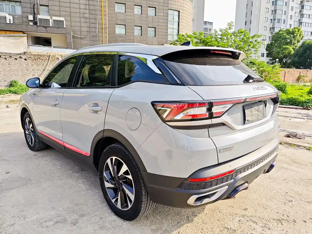 Dongfeng Fengshen Dongfeng Fengshen AX7 2022 Mah Edition 1.5T DCT DF41 2022 - thumbnail 16