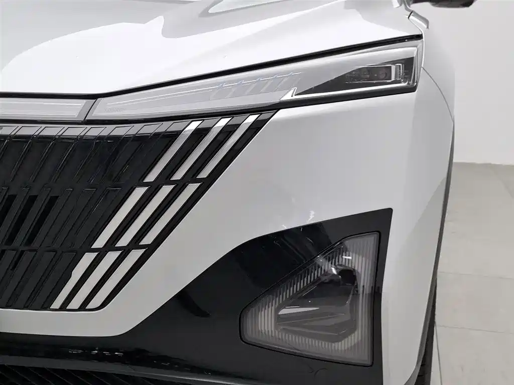 Dongfeng Fengshen HAO HAN 2023 DH-i 1.5T Premium Edition 2023 - thumbnail 7