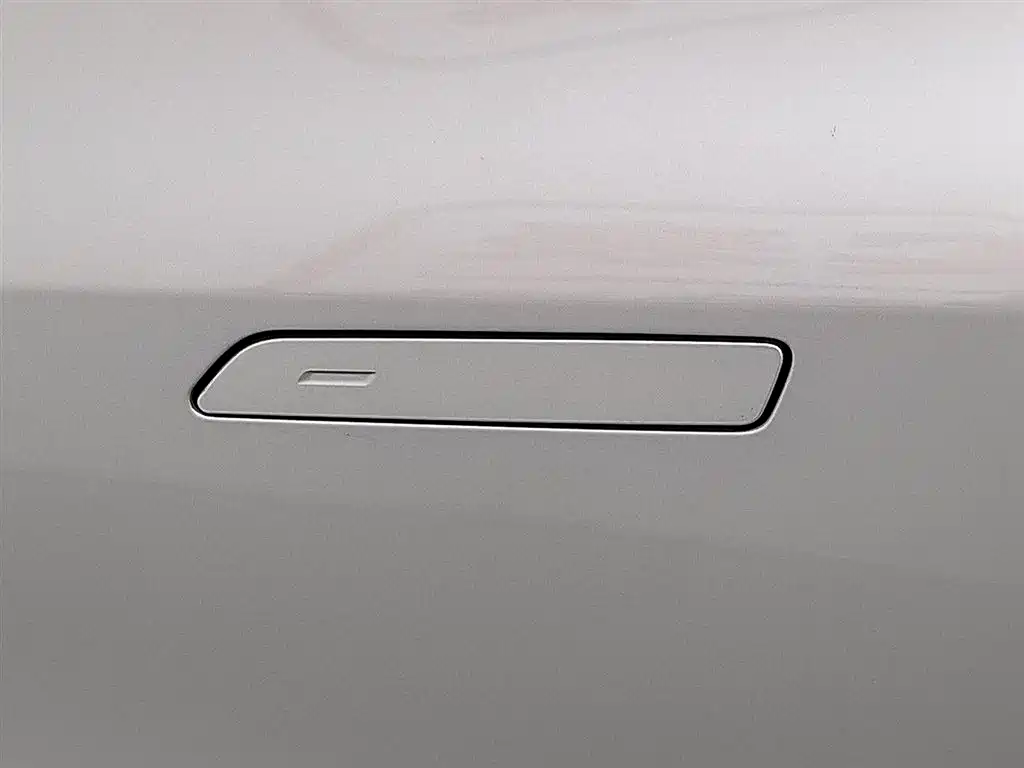 Dongfeng Fengshen HAO HAN 2023 DH-i 1.5T Premium Edition 2023 - thumbnail 18