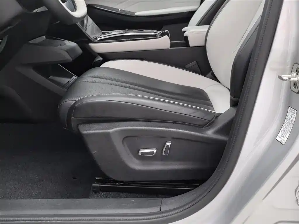 Dongfeng Fengshen HAO HAN 2023 DH-i 1.5T Premium Edition 2023 - thumbnail 20