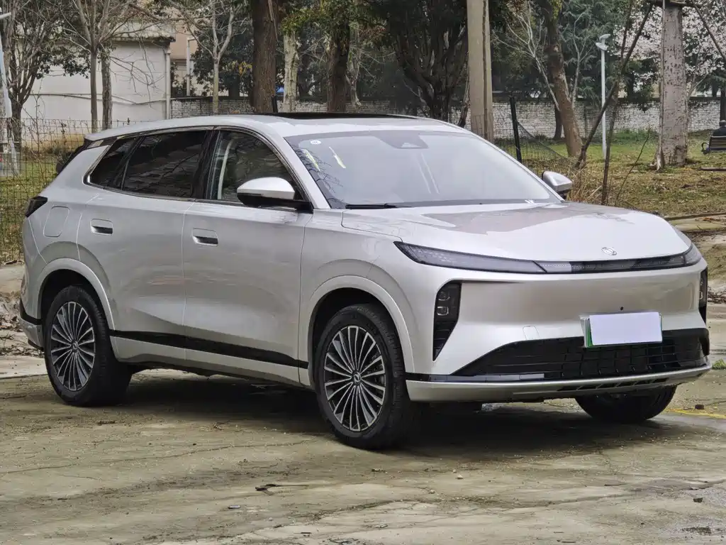 Dongfeng Fengshen DFSK L8 2025 112KM Dream Edition 2026 - thumbnail 3