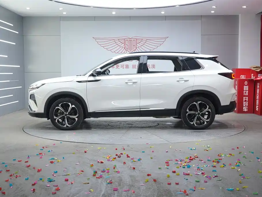 Dongfeng Fengshen Haoji 2022 Mahle Hybrid 1.5T MHD Dream Edition 2023 - thumbnail 2