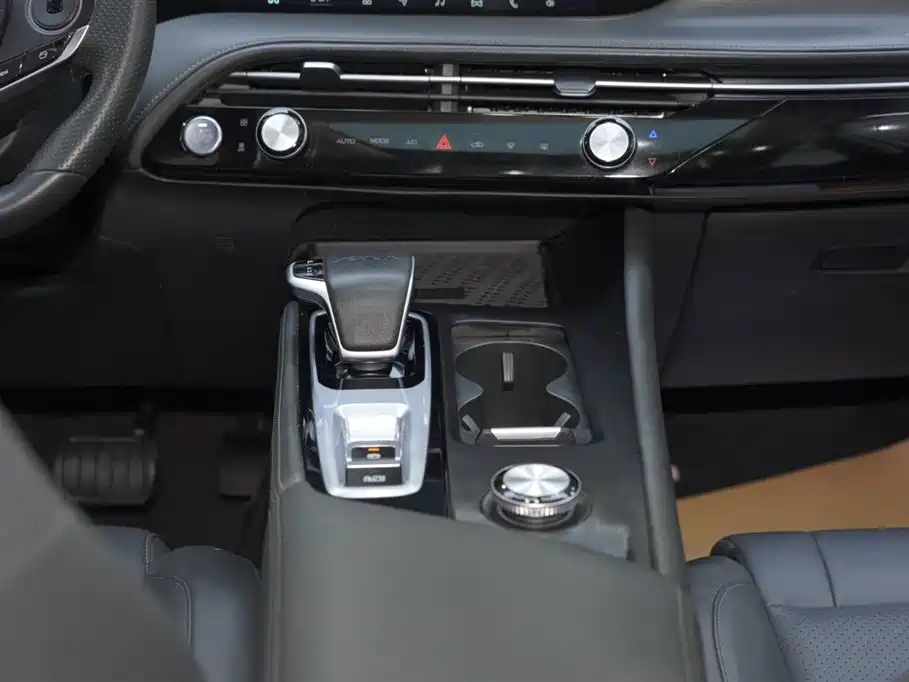 Dongfeng Fengshen Haoji 2022 Mahle Hybrid 1.5T MHD Dream Edition 2023 - thumbnail 18