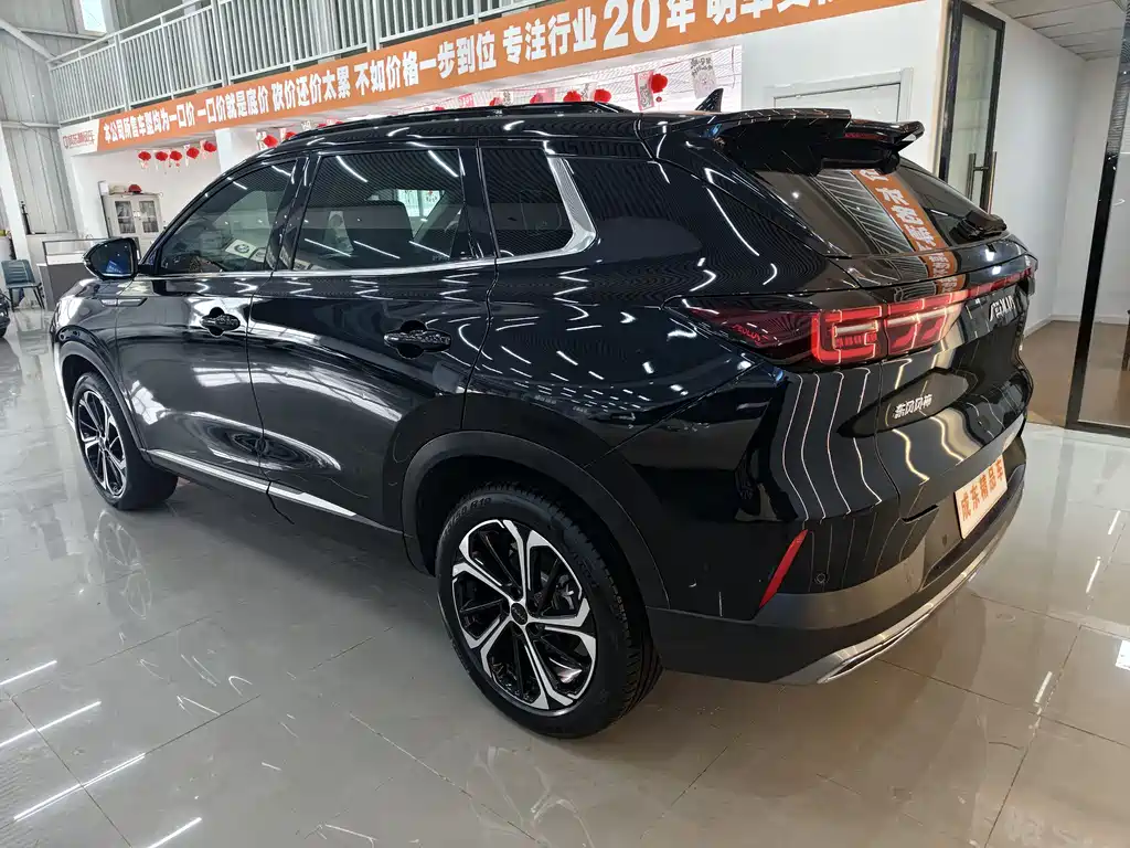 Dongfeng Fengshen Haoji 2022 Mahle Hybrid 1.5T MHD Dream Edition 2023 - thumbnail 4