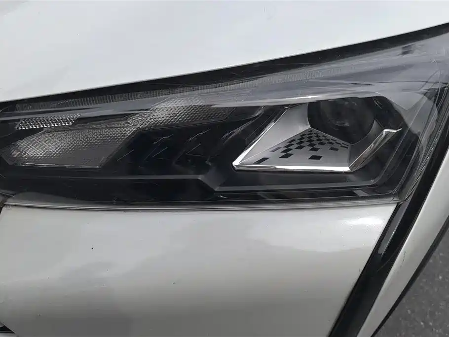 Dongfeng Fengshen E-Shine GS 2023 Mahle Edition 1.5L Automatic Wealth Creation Edition 2023 - thumbnail 5