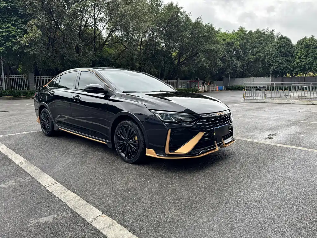 Dongfeng Fengshen E-Shine MAX 2021 1.5T Dark Night Holy Light Edition (Hybrid) 2021 - thumbnail 3