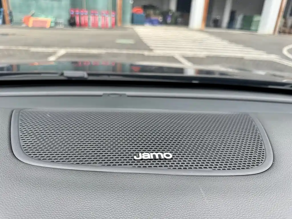 Dongfeng Fengshen E-Shine MAX 2021 1.5T Dark Night Holy Light Edition (Hybrid) 2021 - thumbnail 19