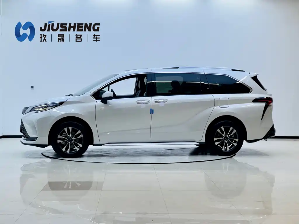Toyota Toyota Granvia 2026 Model 2.5L Hybrid Premium PLUS AWD Version 2026 - thumbnail 3