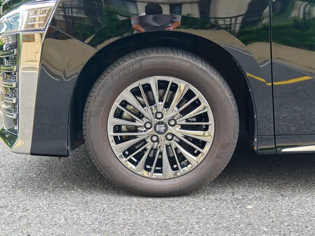 Toyota Alphard 2021 Crown Hybrid 2.5L HV Royal Edition 2021 - thumbnail 5