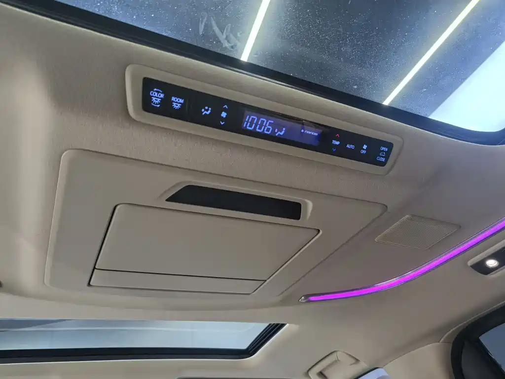 Toyota Alphard 2018 Model Year Facelift 3.5L Executive Version 2018 - thumbnail 9