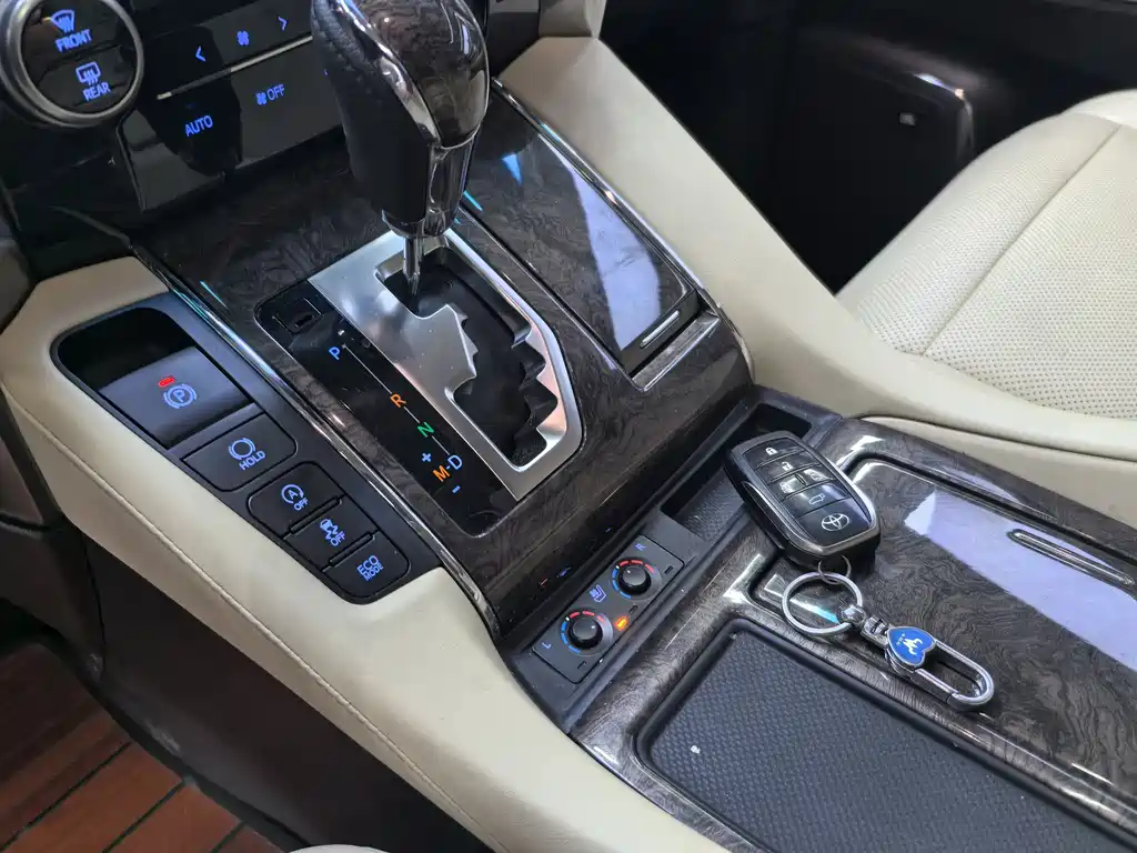 Toyota Alphard 2018 Model Year Facelift 3.5L Executive Version 2018 - thumbnail 16