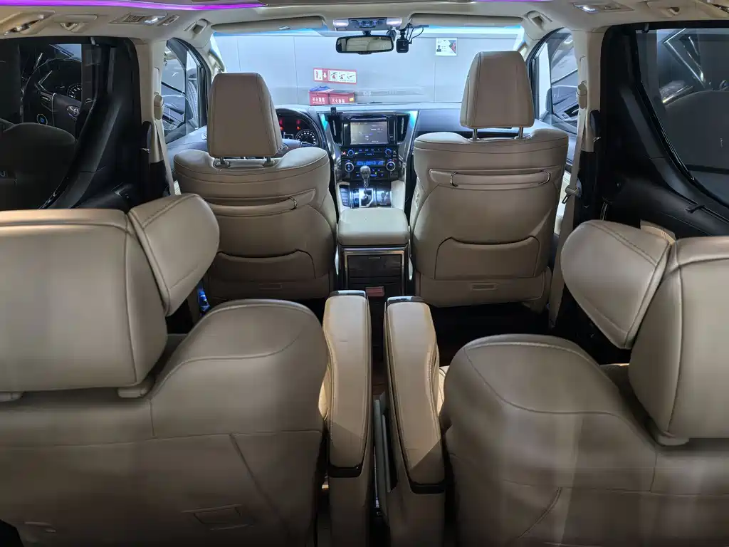 Toyota Alphard 2018 Model Year Facelift 3.5L Executive Version 2018 - thumbnail 18