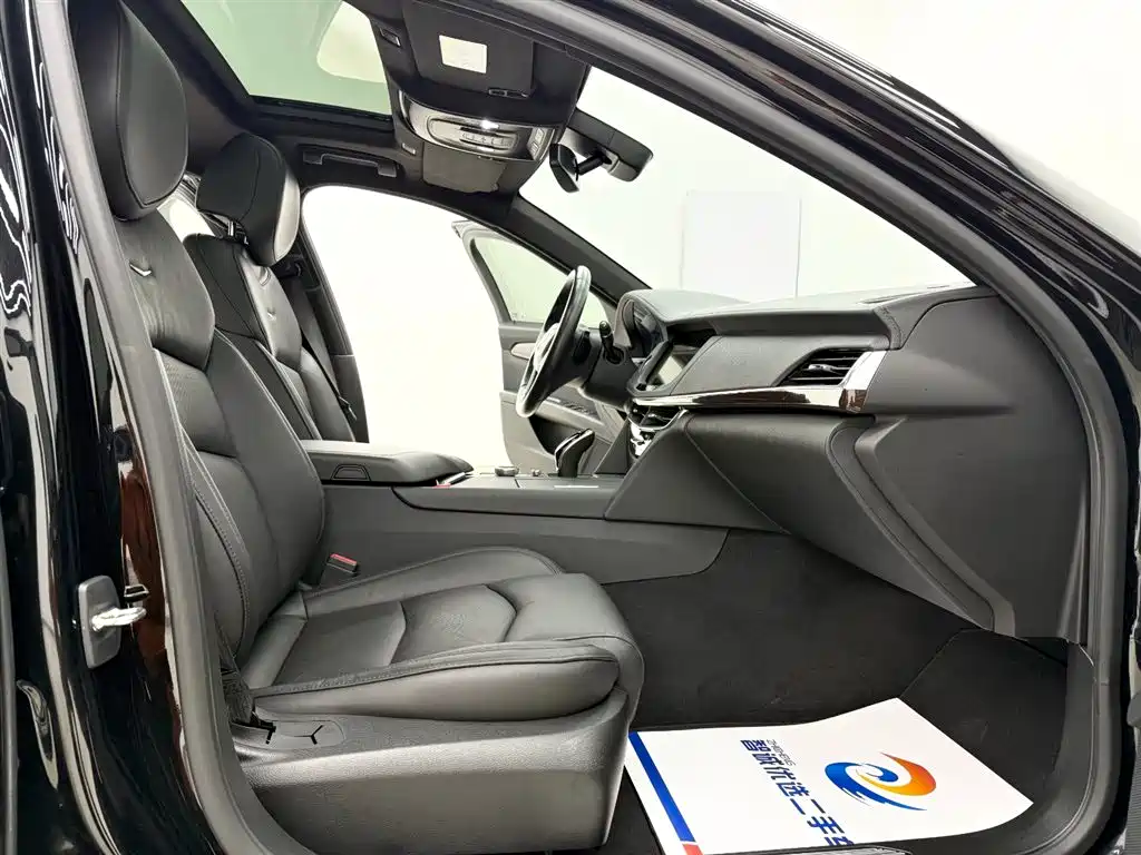 Cadillac Cadillac CT6 2021 28T Luxury 2020 - thumbnail 6