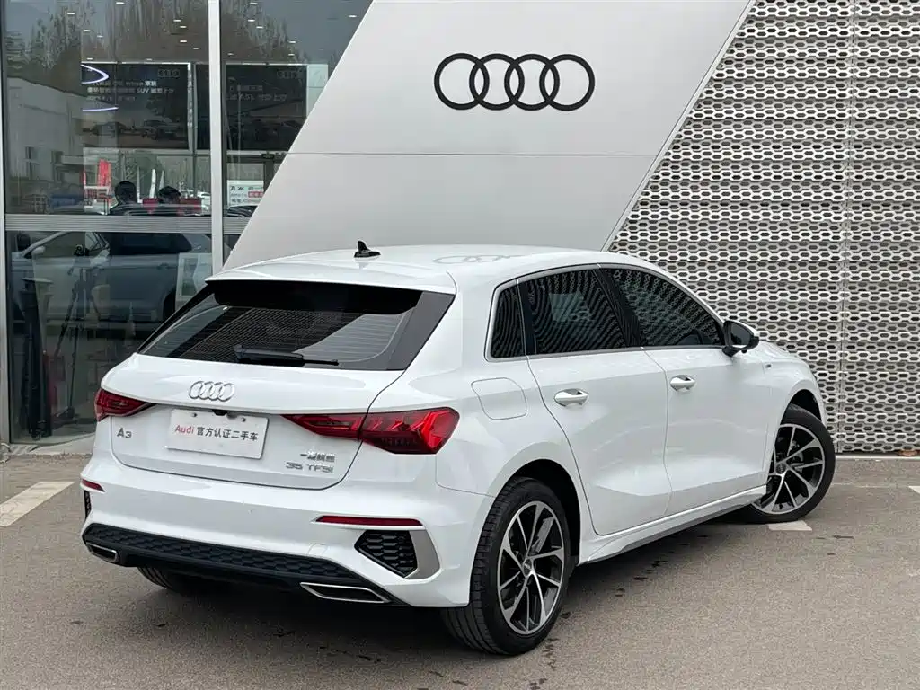 Audi Audi A3 Sportback 35 TFSI Premium Elegant 2021 - thumbnail 4