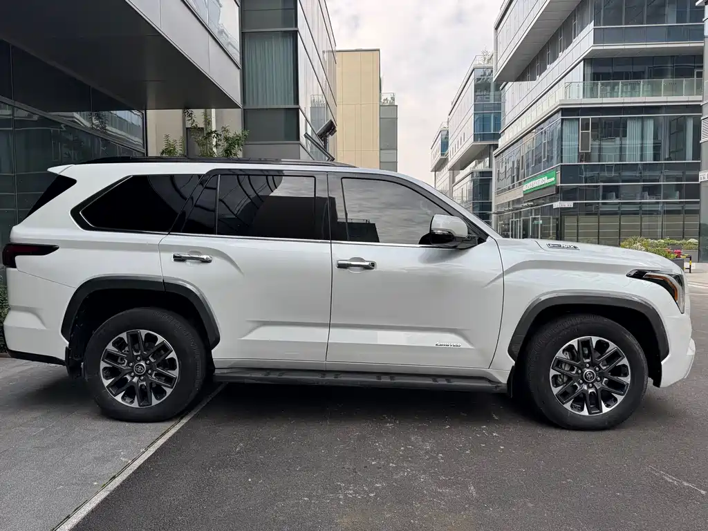 Toyota Toyota Sequoia 2023 3.5T Canadian Specification 2023 - thumbnail 4