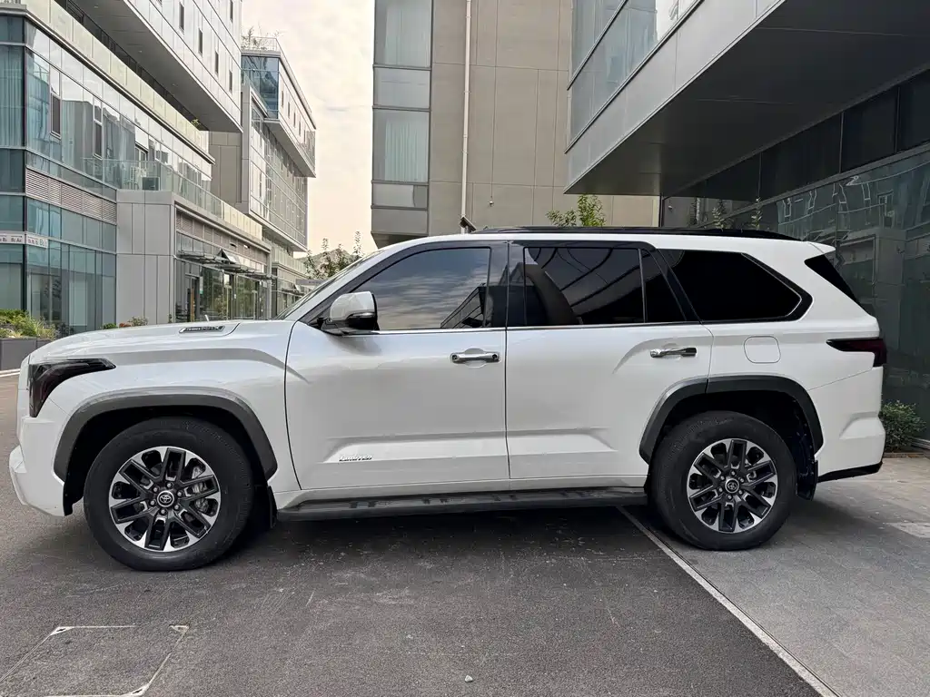 Toyota Toyota Sequoia 2023 3.5T Canadian Specification 2023 - thumbnail 5