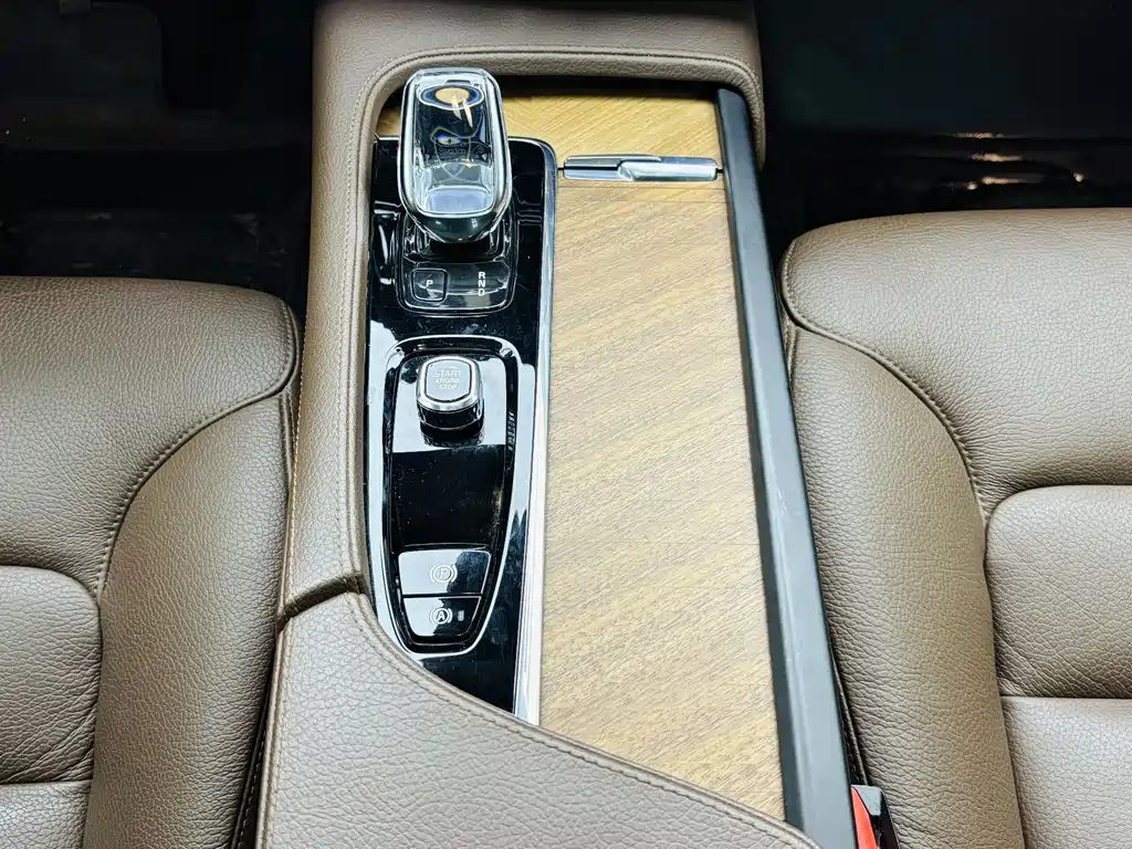 Volvo Volvo S90 2021 B5 Momentum Luxury Edition 2021 - thumbnail 9