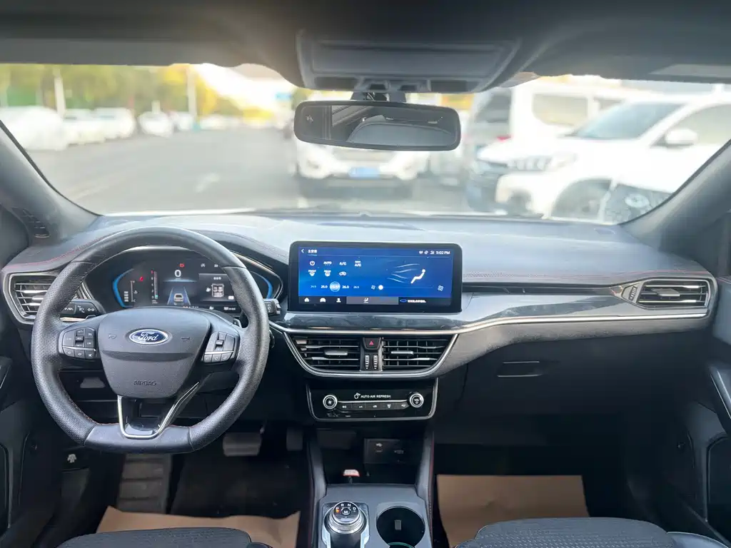Ford Ford Focus 2021 Hatchback EcoBoost 180 Automatic ST Line 2022 - thumbnail 7