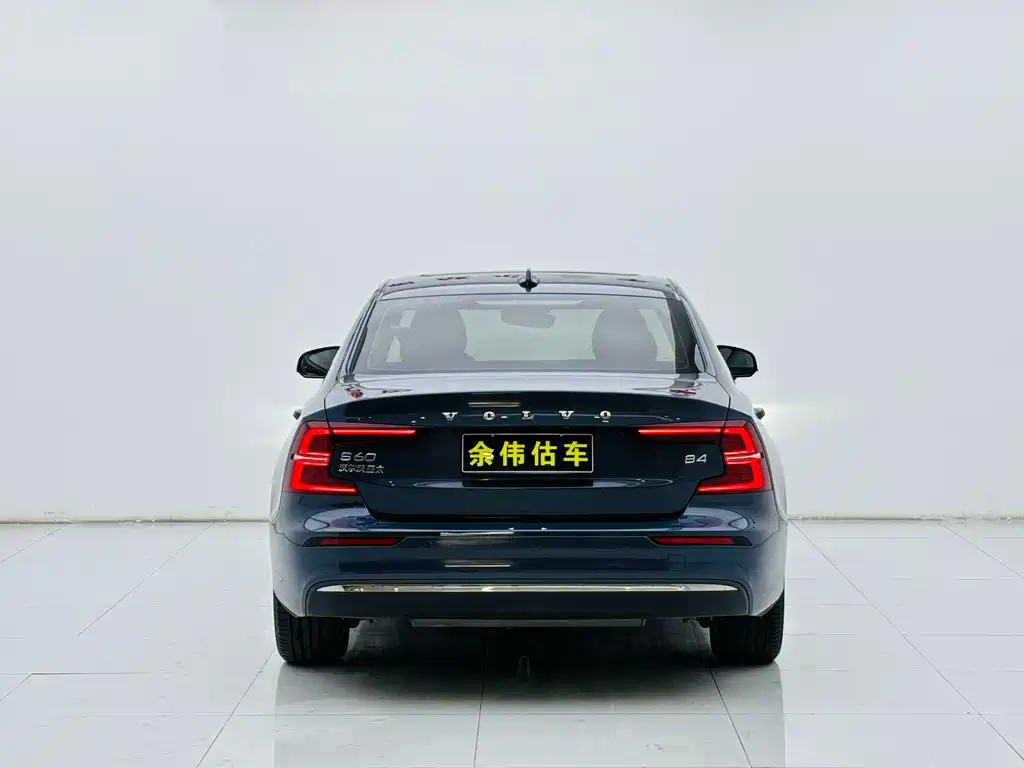 Volvo Volvo S60 2022 B4 Ultimate Luxury Edition 2022 - thumbnail 6