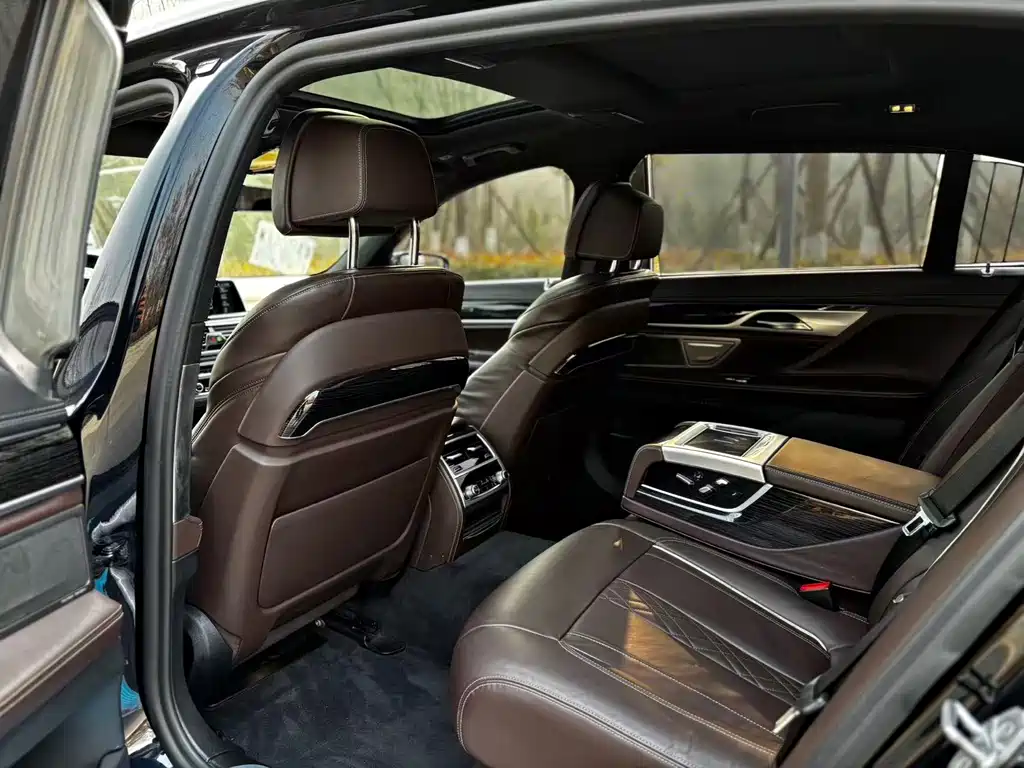 BMW BMW 7 Series 2019 Model Year Facelift 730Li M Sport Package 2020 - thumbnail 6