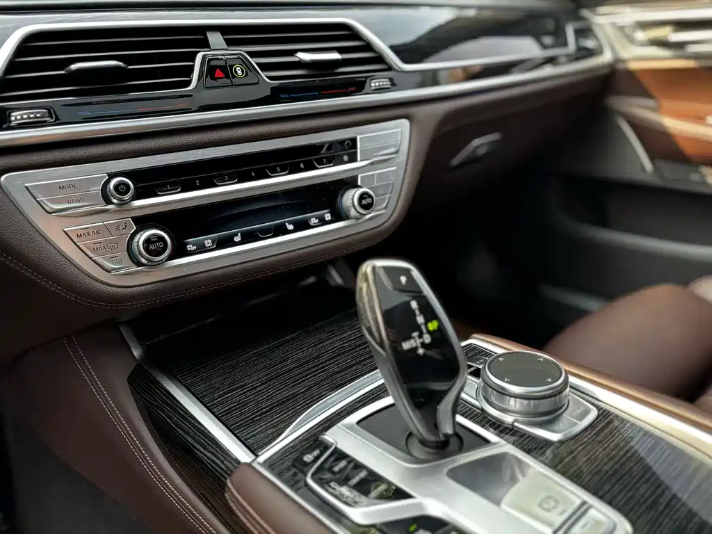 BMW BMW 7 Series 2019 Model Year Facelift 730Li M Sport Package 2020 - thumbnail 9