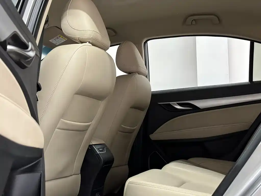 Geely Auto Geely Emgrand 2018 1.5L CVT Luxury Edition 2019 - thumbnail 7