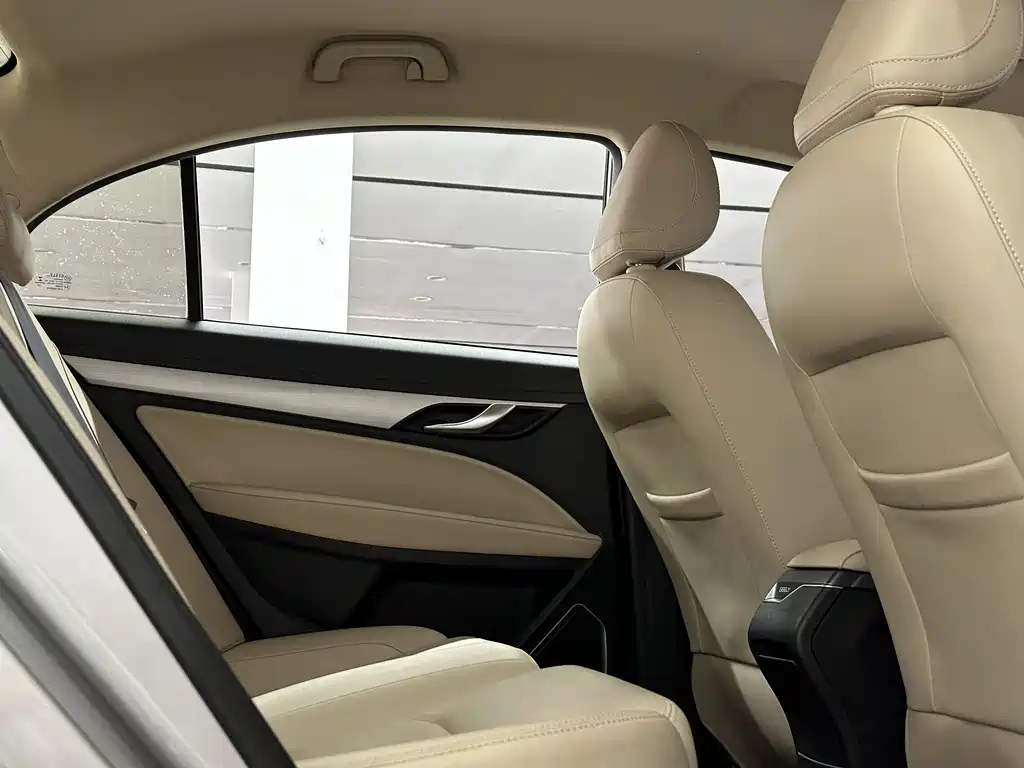 Geely Auto Geely Emgrand 2018 1.5L CVT Luxury Edition 2019 - thumbnail 9