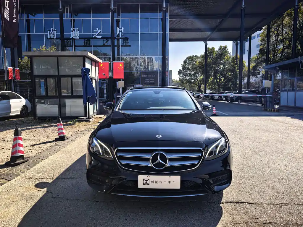 Mercedes-Benz Mercedes-Benz E-Class 2018 Facelift E 300 L Sport Style 2018 - thumbnail 2