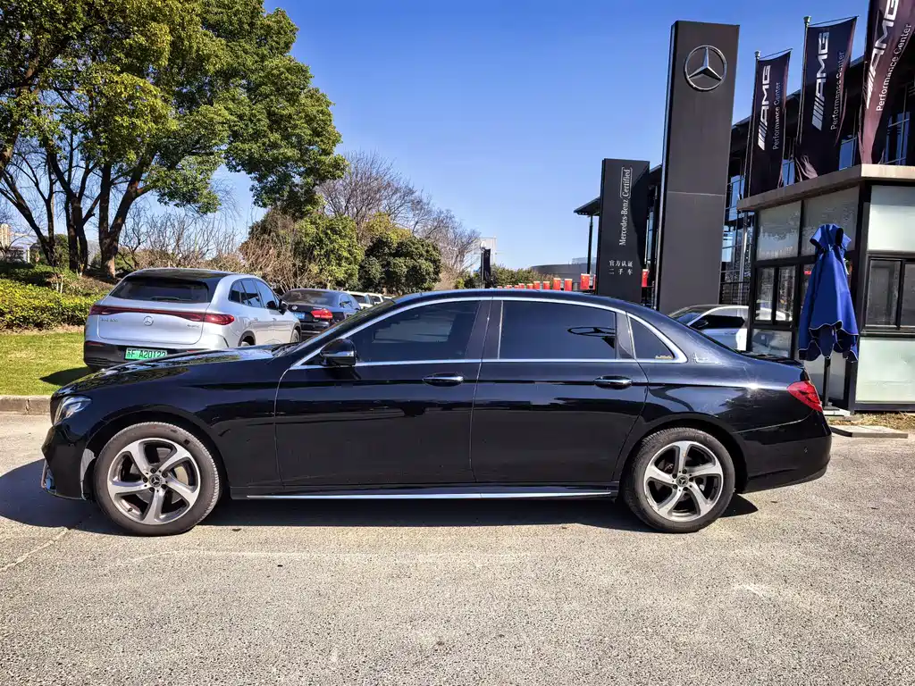 Mercedes-Benz Mercedes-Benz E-Class 2018 Facelift E 300 L Sport Style 2018 - thumbnail 15