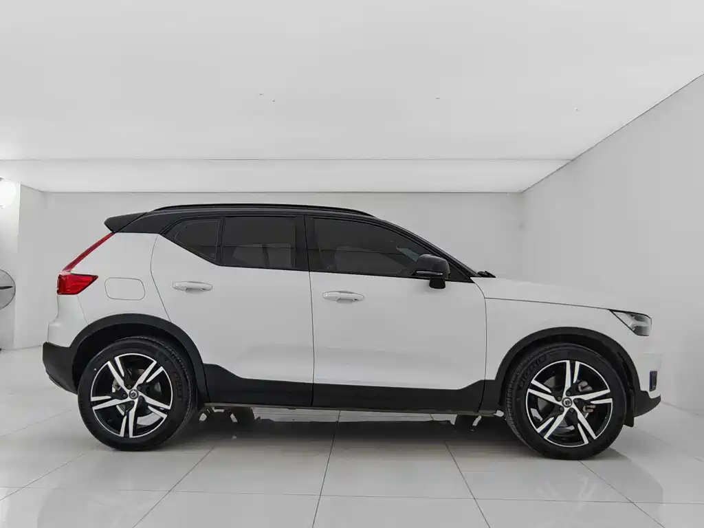 Volvo Volvo XC40 2021 T4 AWD Sport Momentum 2021 - thumbnail 7