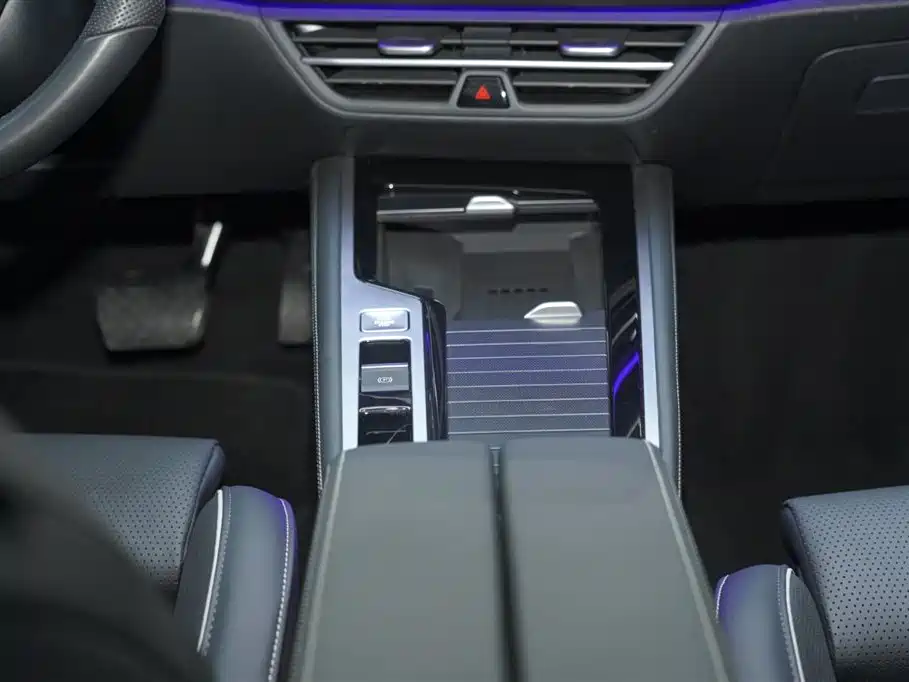 Volkswagen Magotan 2024 380TSI DSG Premium Edition Grand Package 2025 - thumbnail 16
