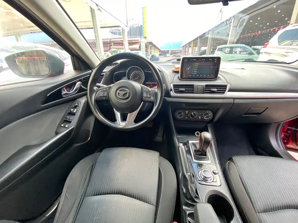 Mazda Mazda 3 Axela 2016 Sedan 1.5L Automatic Comfort 2016 - thumbnail 9