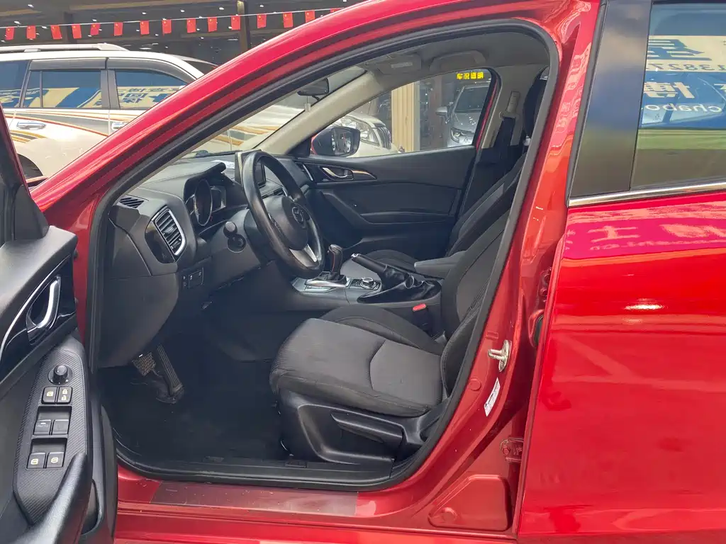 Mazda Mazda 3 Axela 2016 Sedan 1.5L Automatic Comfort 2016 - thumbnail 10