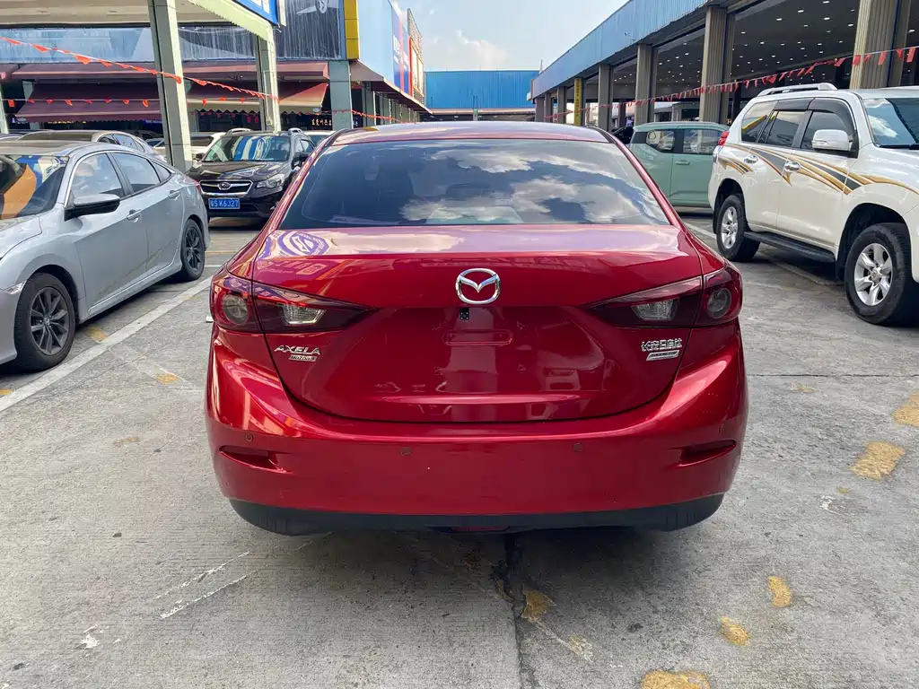 Mazda Mazda 3 Axela 2016 Sedan 1.5L Automatic Comfort 2016 - thumbnail 12