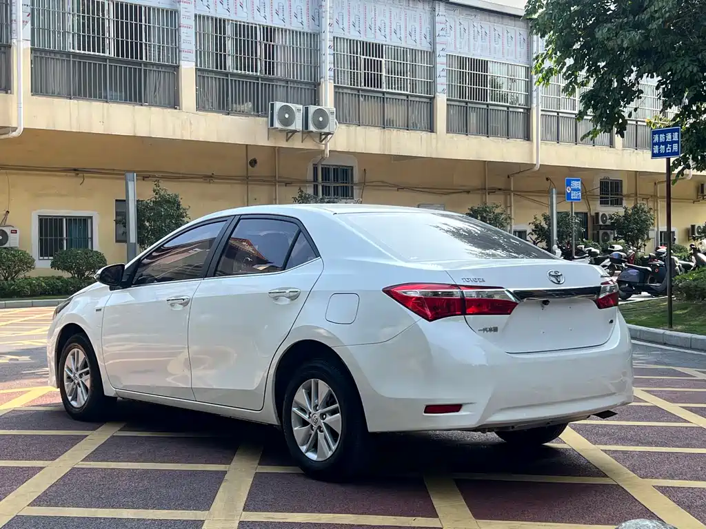 Toyota Toyota Corolla 2014 1.6L CVT GL 2015 - thumbnail 6
