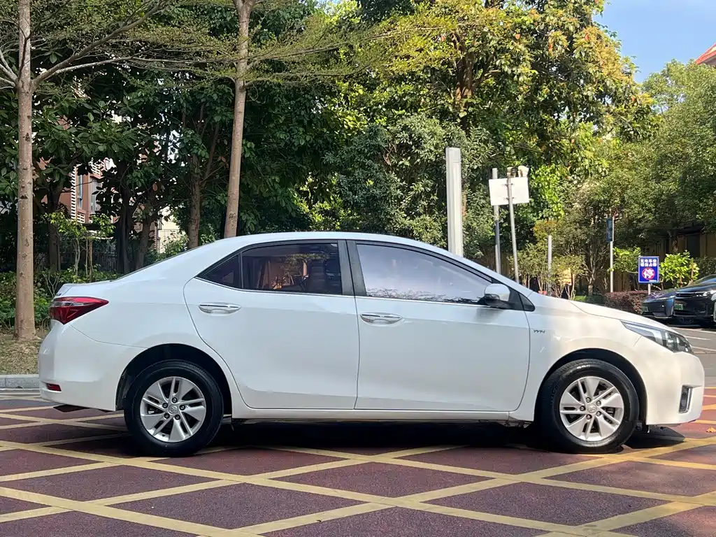 Toyota Toyota Corolla 2014 1.6L CVT GL 2015 - thumbnail 8
