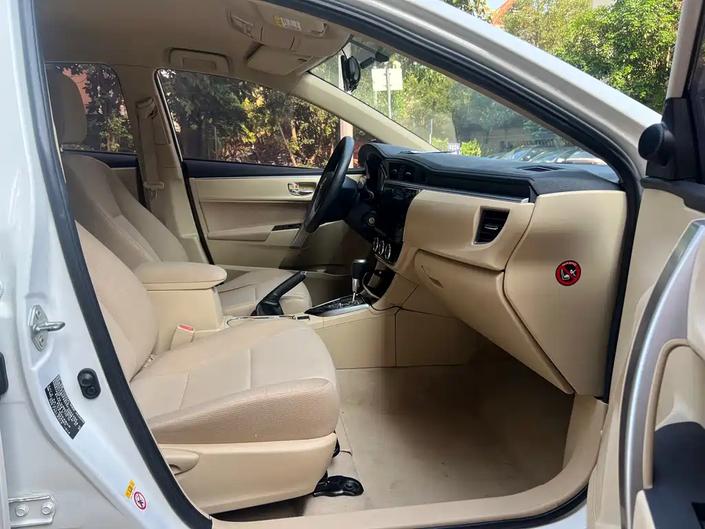 Toyota Toyota Corolla 2014 1.6L CVT GL 2015 - thumbnail 10