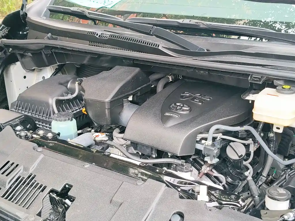 Toyota HIACE 2025 3.5L Automatic 2025 - thumbnail 19