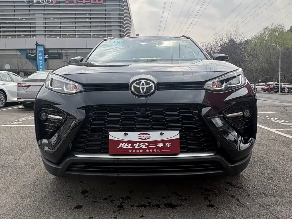 Toyota Venza 2023 2.0L CVT AWD Luxury Plus Edition 2023 - thumbnail 2