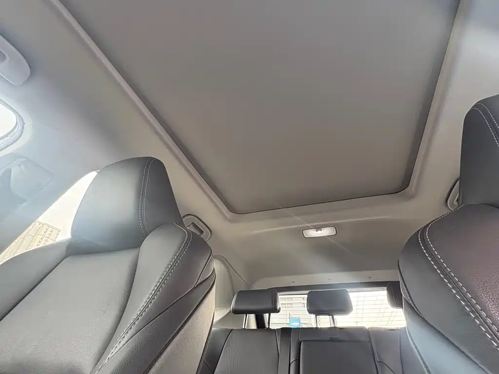 Toyota Venza 2023 2.0L CVT AWD Luxury Plus Edition 2023 - thumbnail 9