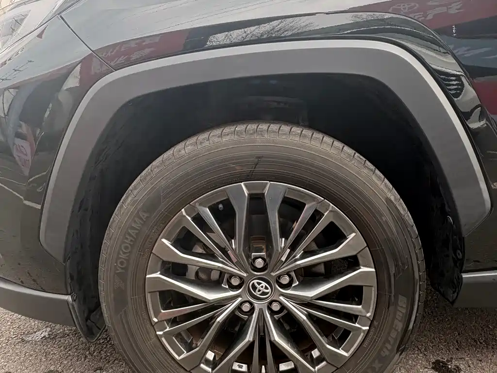 Toyota Venza 2023 2.0L CVT AWD Luxury Plus Edition 2023 - thumbnail 12