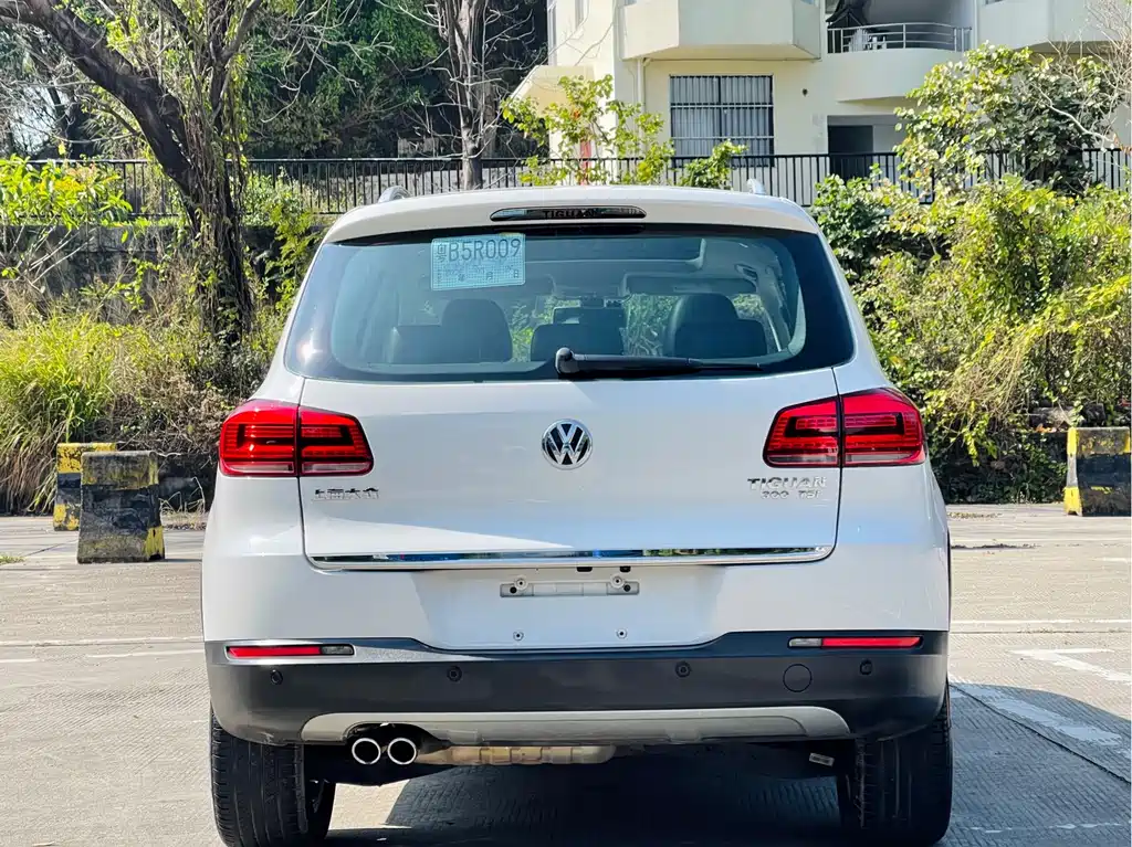 Volkswagen Tiguan 2016 300TSI Automatic 2WD Luxury Edition 2016 - thumbnail 4