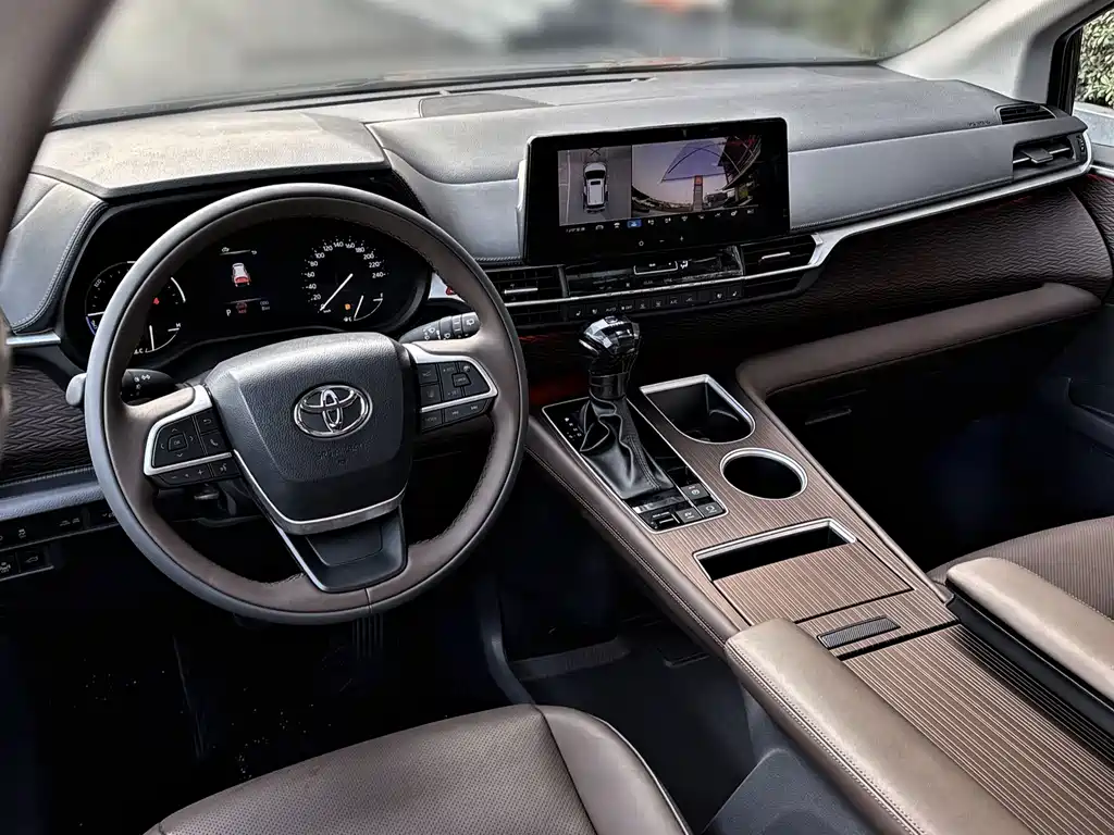 Toyota Toyota Sienna 2024 2.5L Hybrid LE 2026 - thumbnail 10